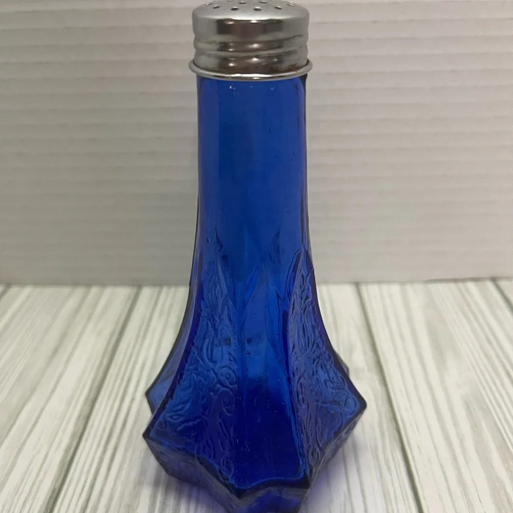 Vintage 1970’s Reproduction Mayfair Open Rose Patterned Cobalt Blue Shaker